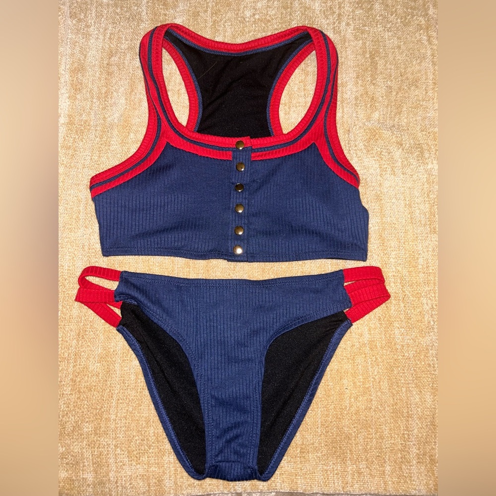 Mapale two piece swimsuit. Top size medium. Bottom size large. New without tag
